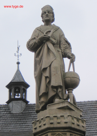 Regiomontanus Koenigsberg monument memorial Johannes
              Muller